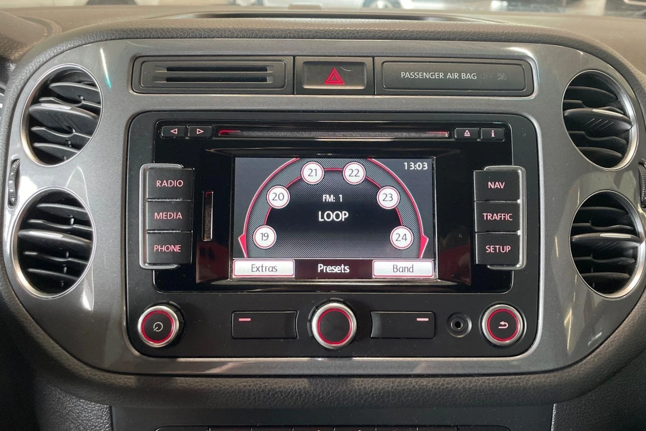 musta Volkswagen Tiguan 2013 kuva 18.