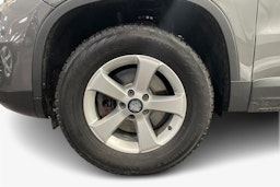 harmaa Volkswagen Tiguan 2013 kuva 11.