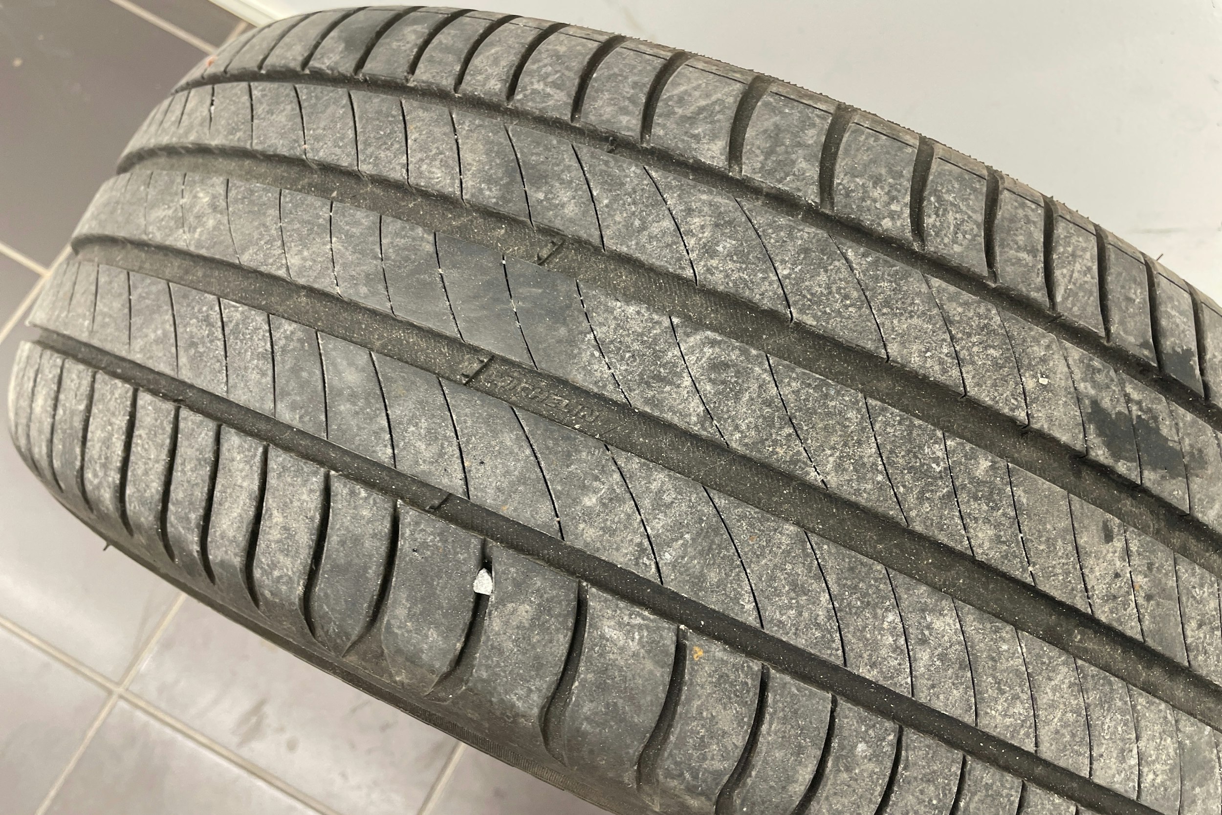 harmaa Volkswagen Tiguan 2013 kuva 14.