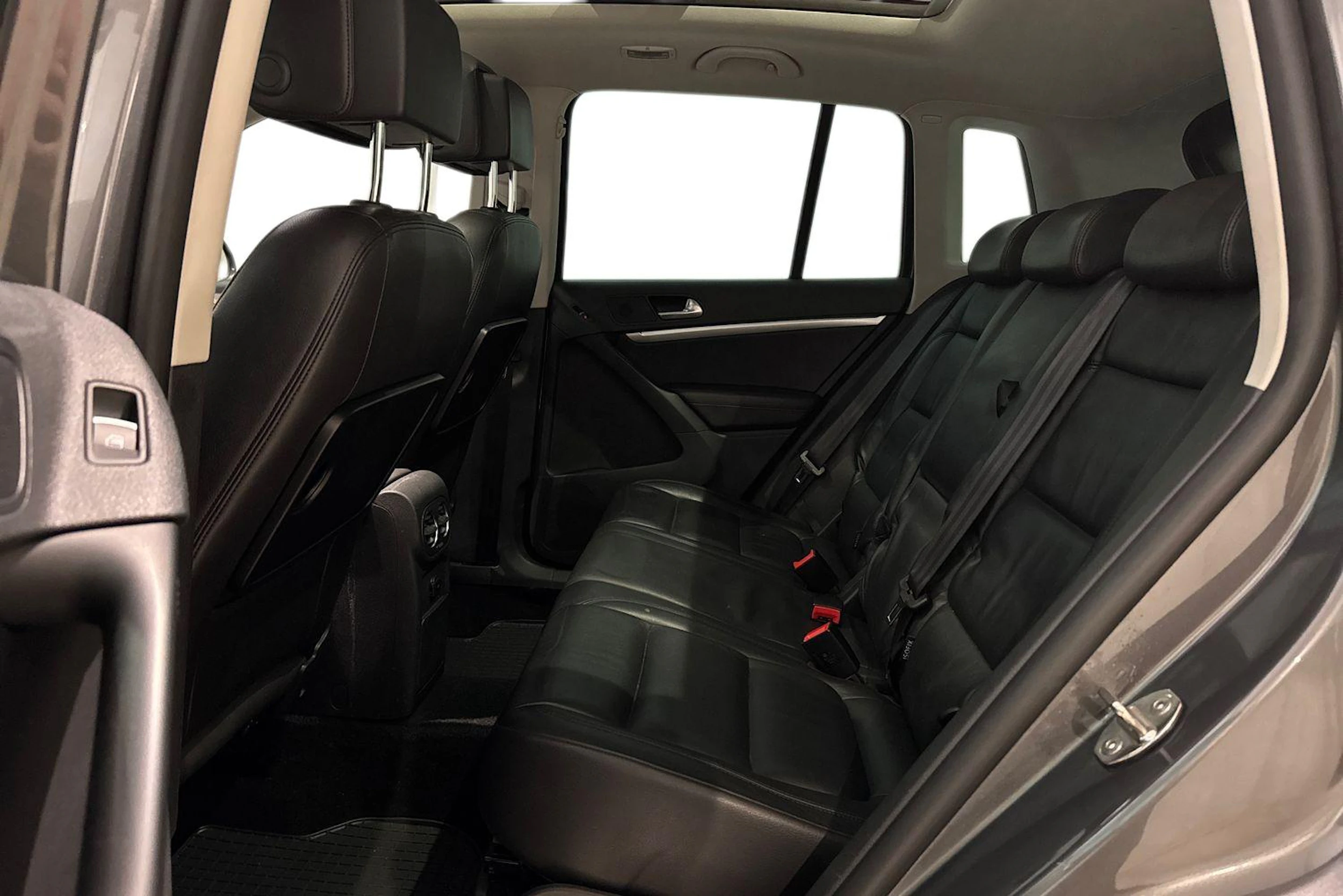 met. harmaa Volkswagen Tiguan 2013 kuva 11.