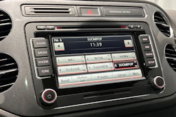 met. harmaa Volkswagen Tiguan 2013 kuva 23.
