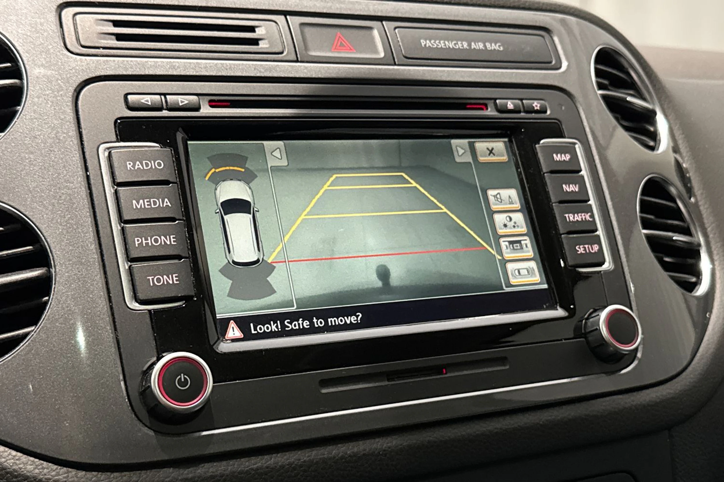 met. harmaa Volkswagen Tiguan 2013 kuva 25.