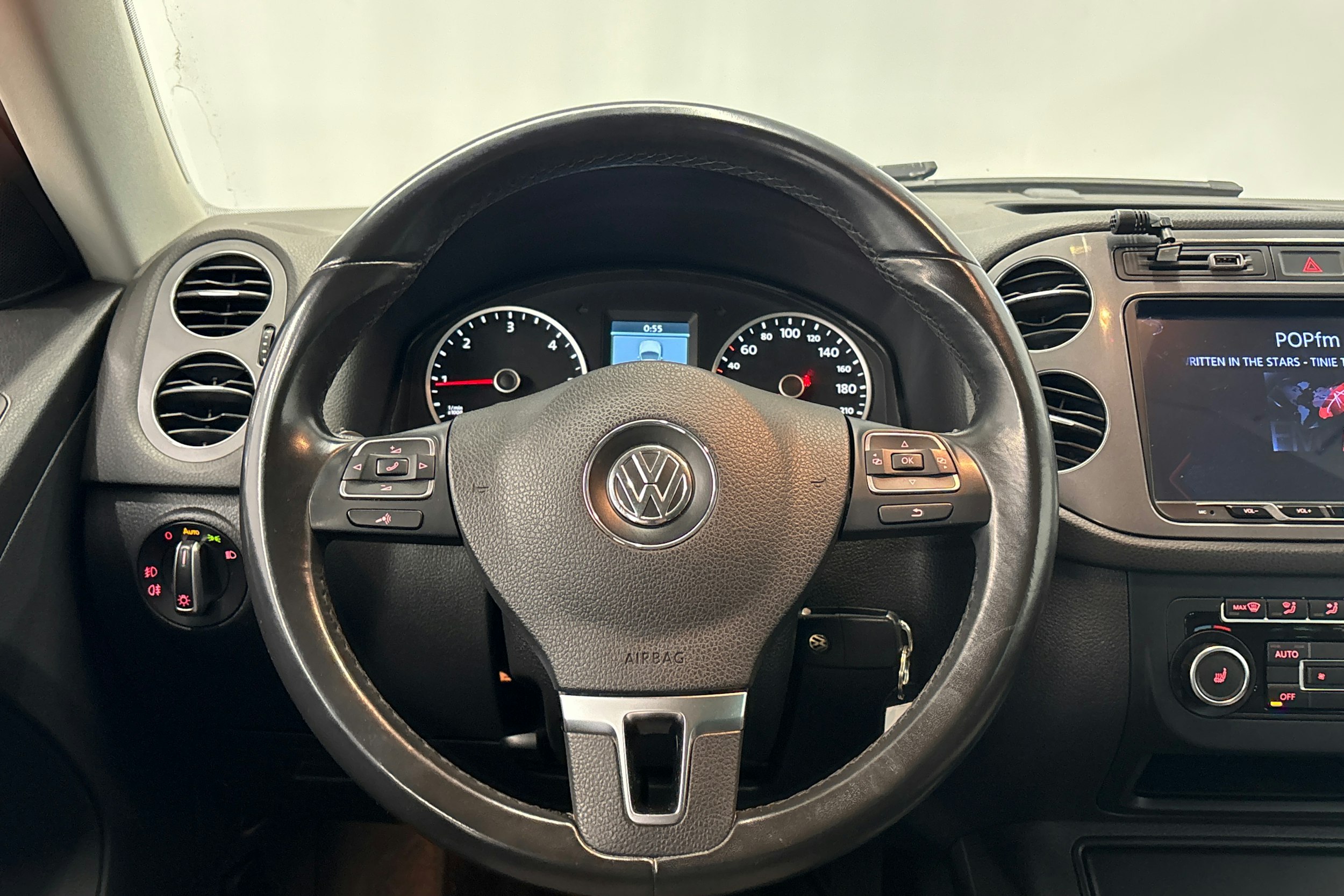valkoinen Volkswagen Tiguan 2013 kuva 13.