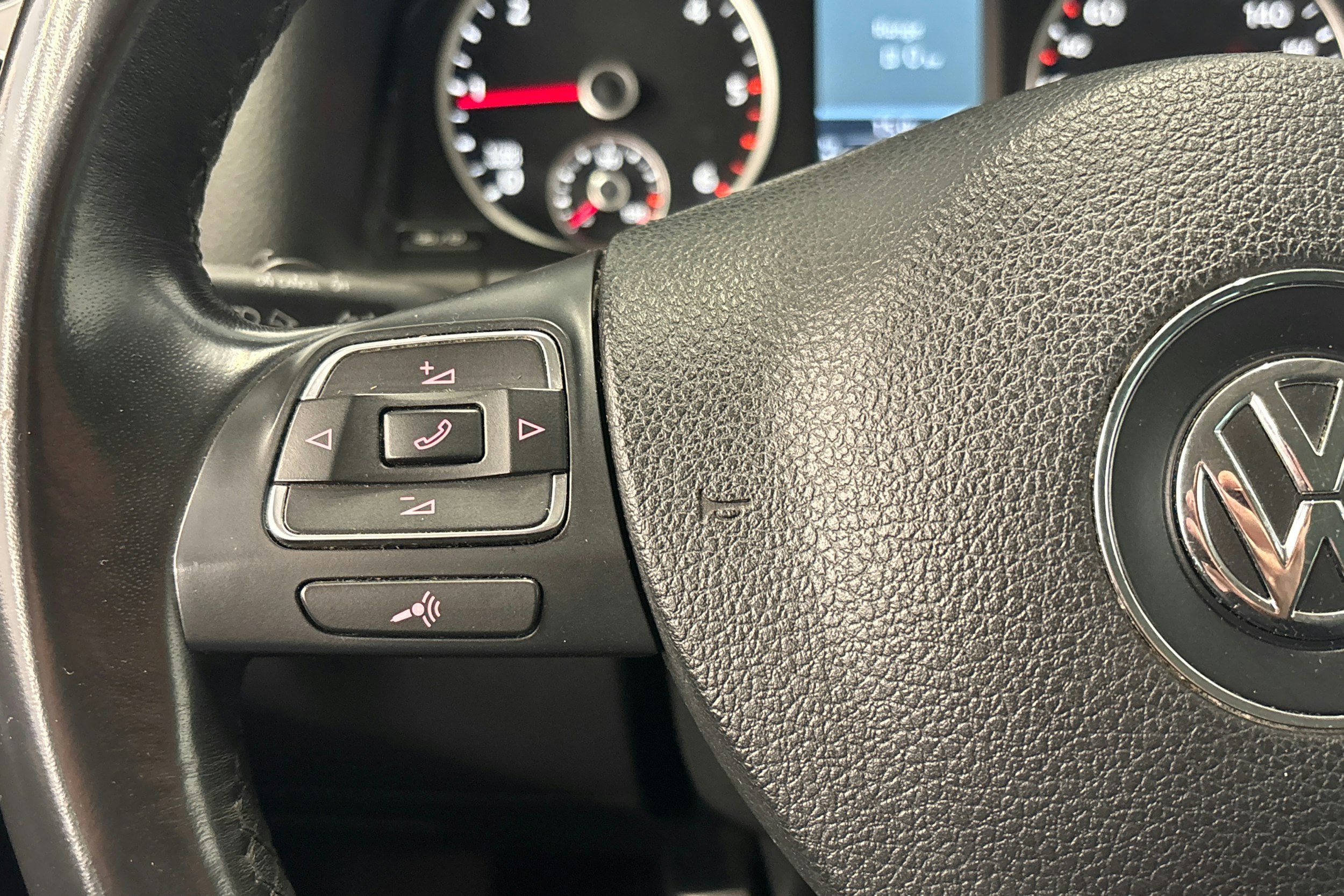 valkoinen Volkswagen Tiguan 2013 kuva 14.