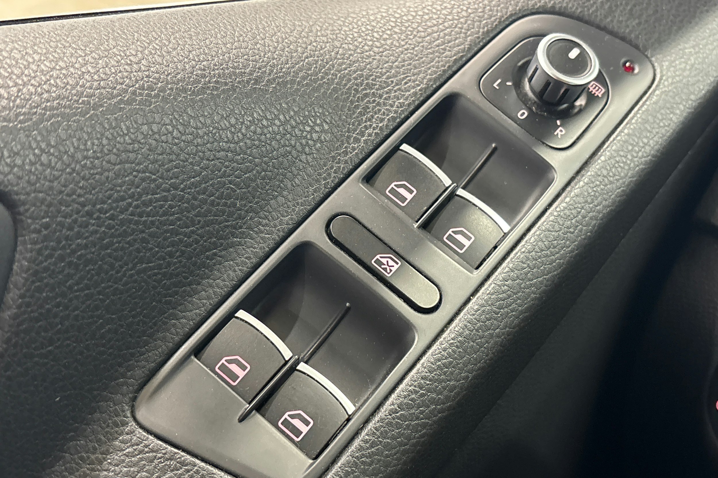 valkoinen Volkswagen Tiguan 2013 kuva 23.