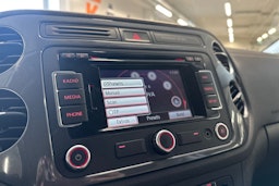 ruskea (beige) Volkswagen Tiguan 2014 kuva 21.