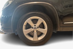 musta Volkswagen Tiguan 2013 kuva 11.