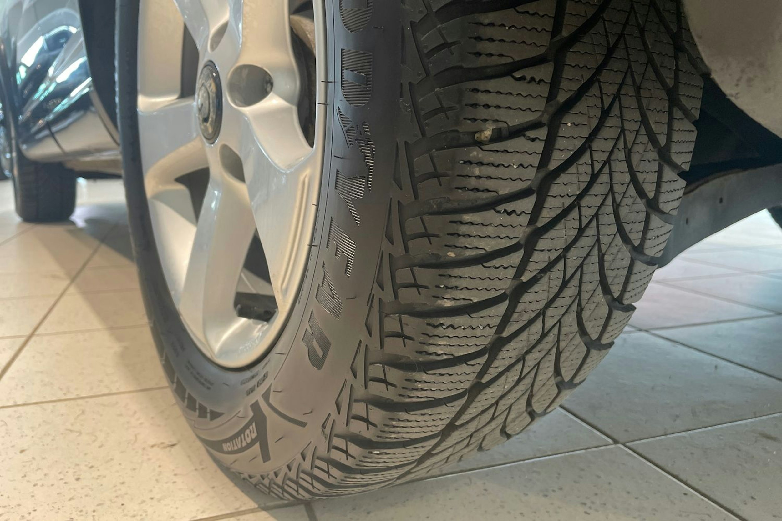 musta Volkswagen Tiguan 2013 kuva 13.