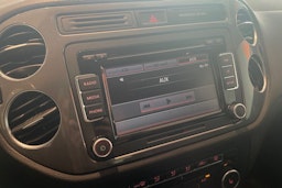 musta Volkswagen Tiguan 2013 kuva 14.