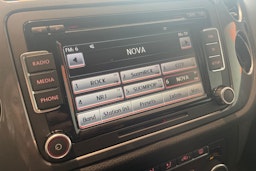musta Volkswagen Tiguan 2013 kuva 15.