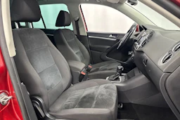 punainen Volkswagen Tiguan 2013 kuva 15.