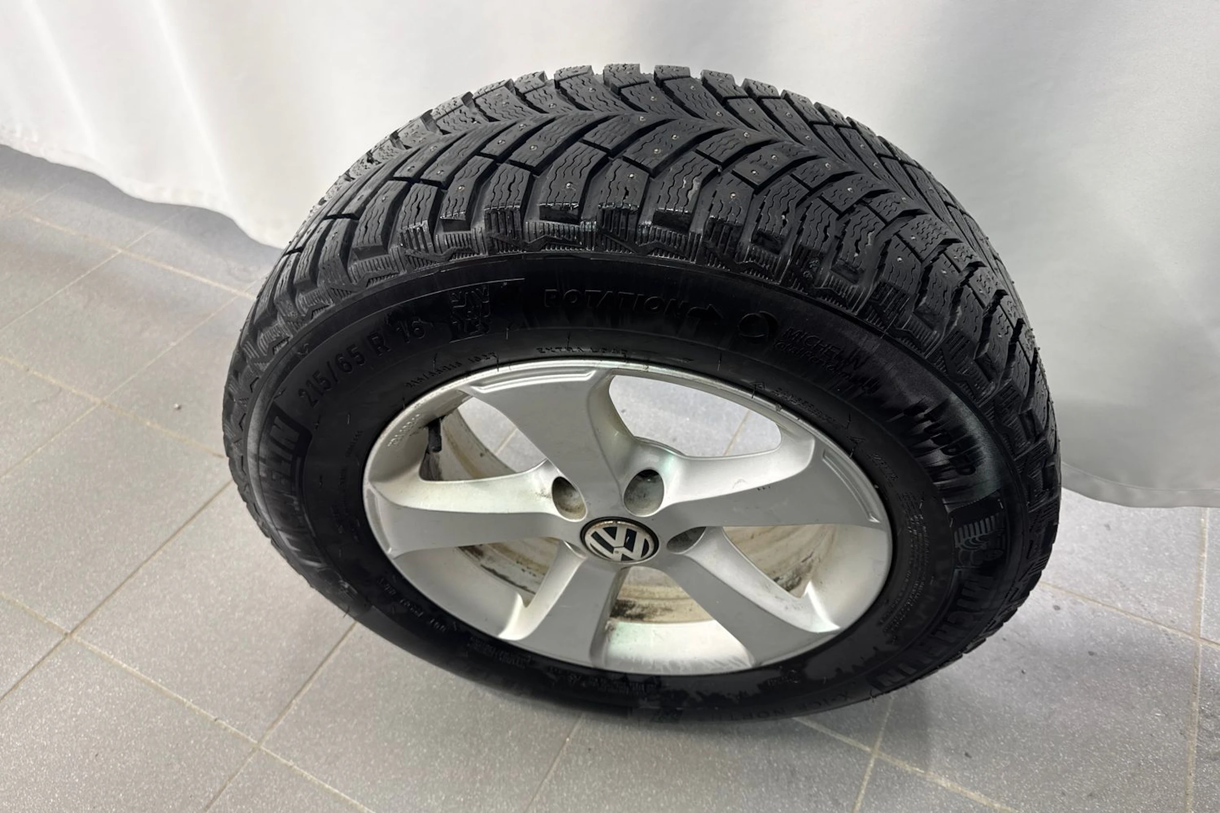punainen Volkswagen Tiguan 2013 kuva 19.