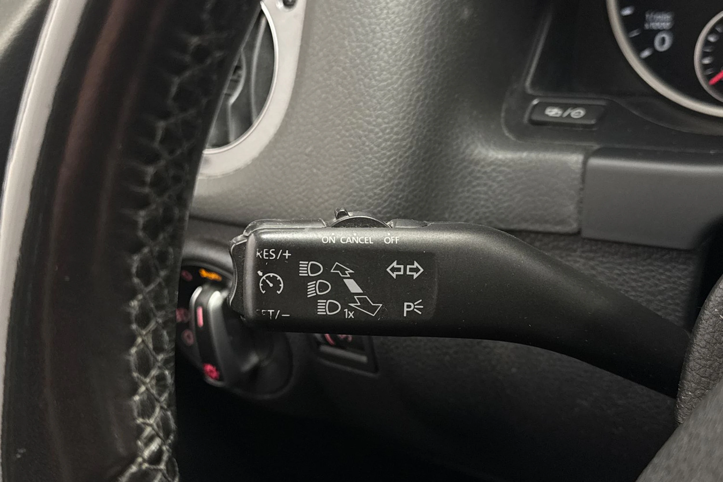 punainen Volkswagen Tiguan 2013 kuva 23.