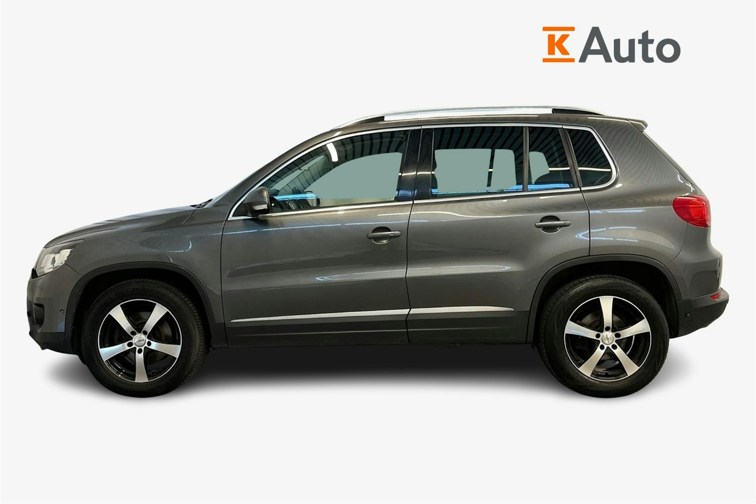 harmaa Volkswagen Tiguan 2014 kuva 6.