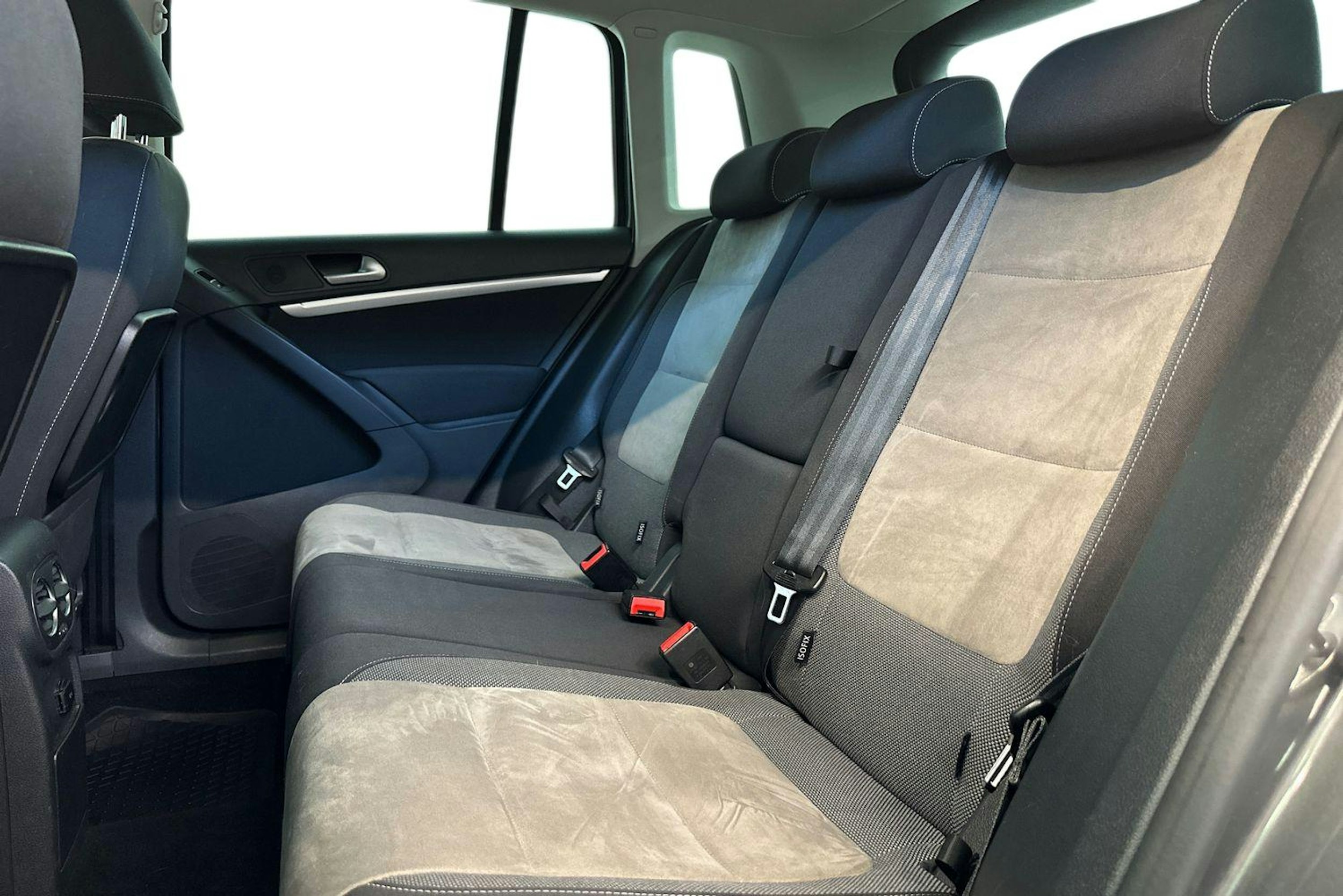 harmaa Volkswagen Tiguan 2014 kuva 10.