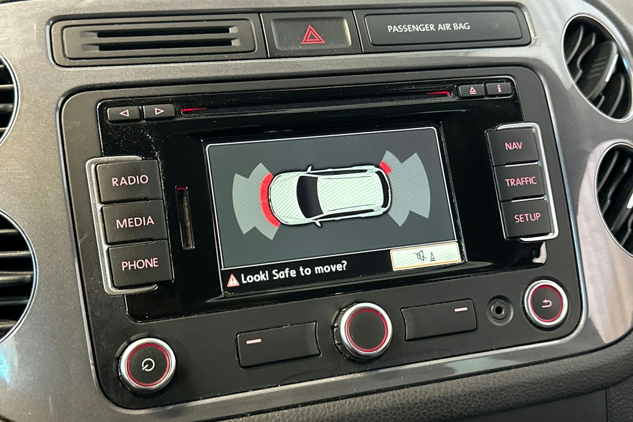 harmaa Volkswagen Tiguan 2014 kuva 27.
