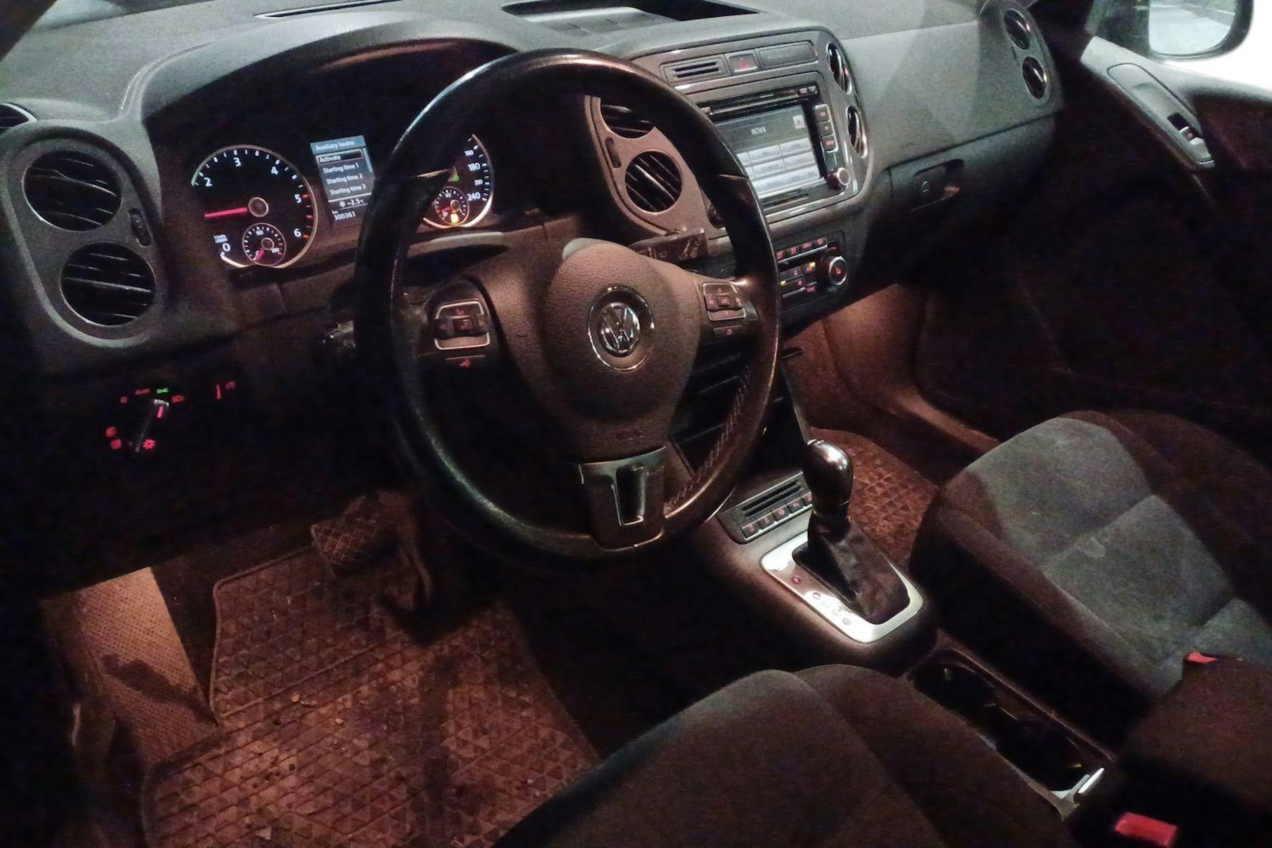 met. harmaa Volkswagen Tiguan 2014 kuva 3.