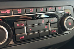 valkoinen Volkswagen Tiguan 2014 kuva 4.