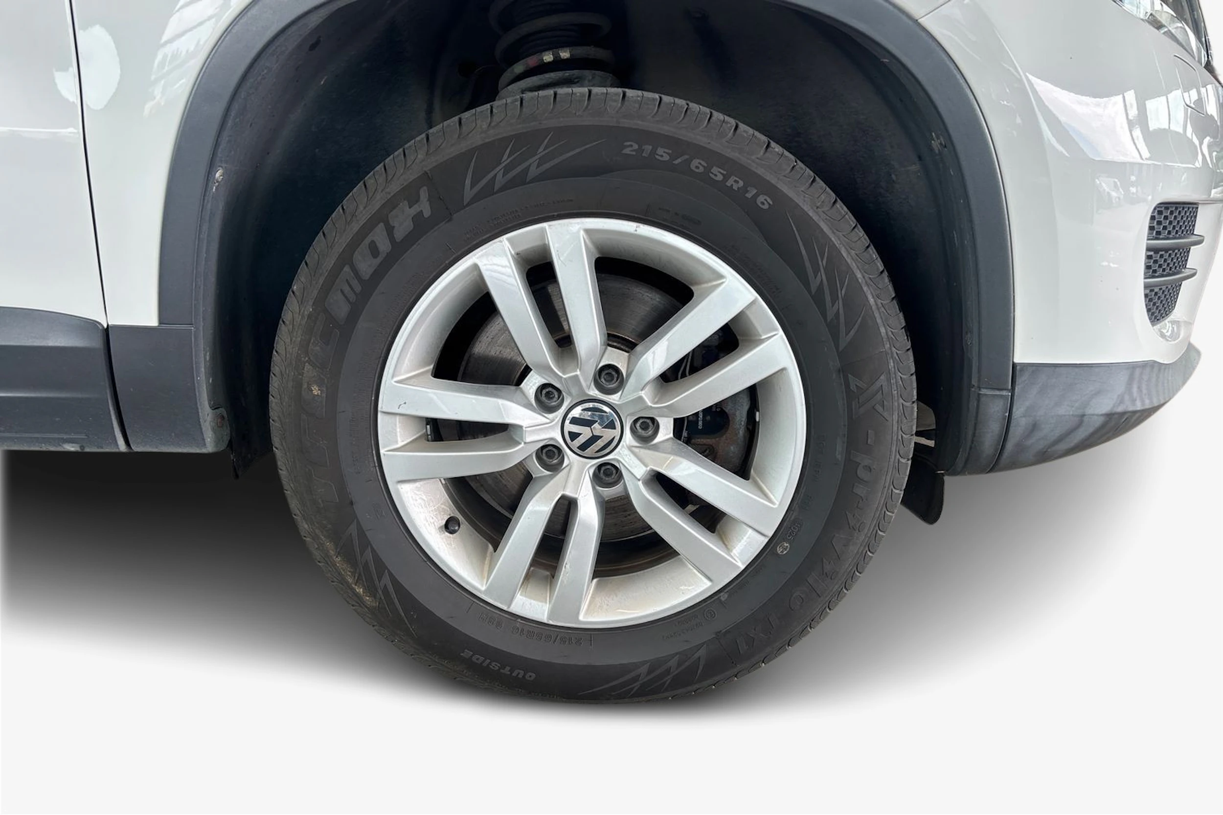 valkoinen Volkswagen Tiguan 2014 kuva 9.