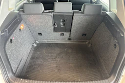 valkoinen Volkswagen Tiguan 2014 kuva 16.