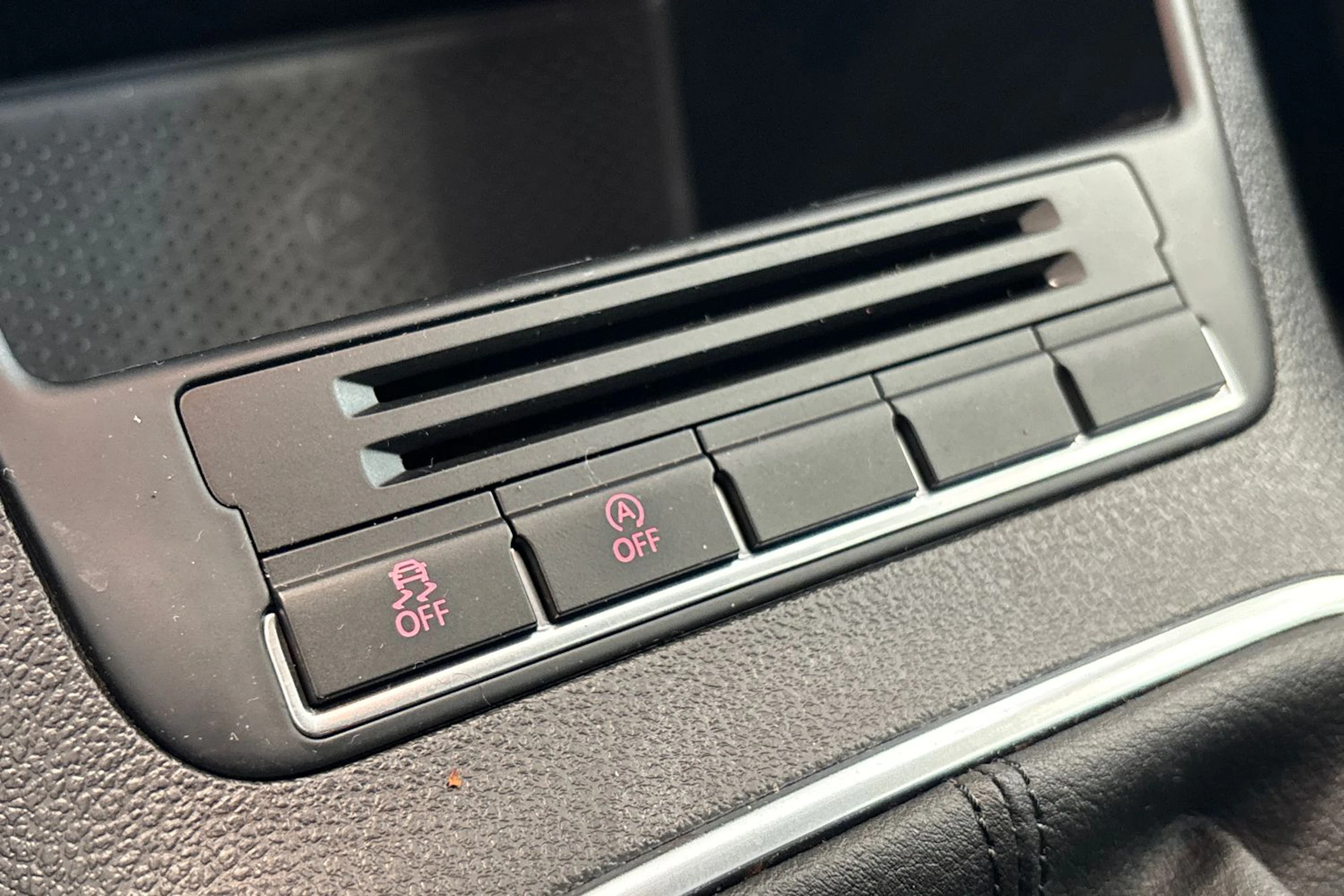valkoinen Volkswagen Tiguan 2014 kuva 24.