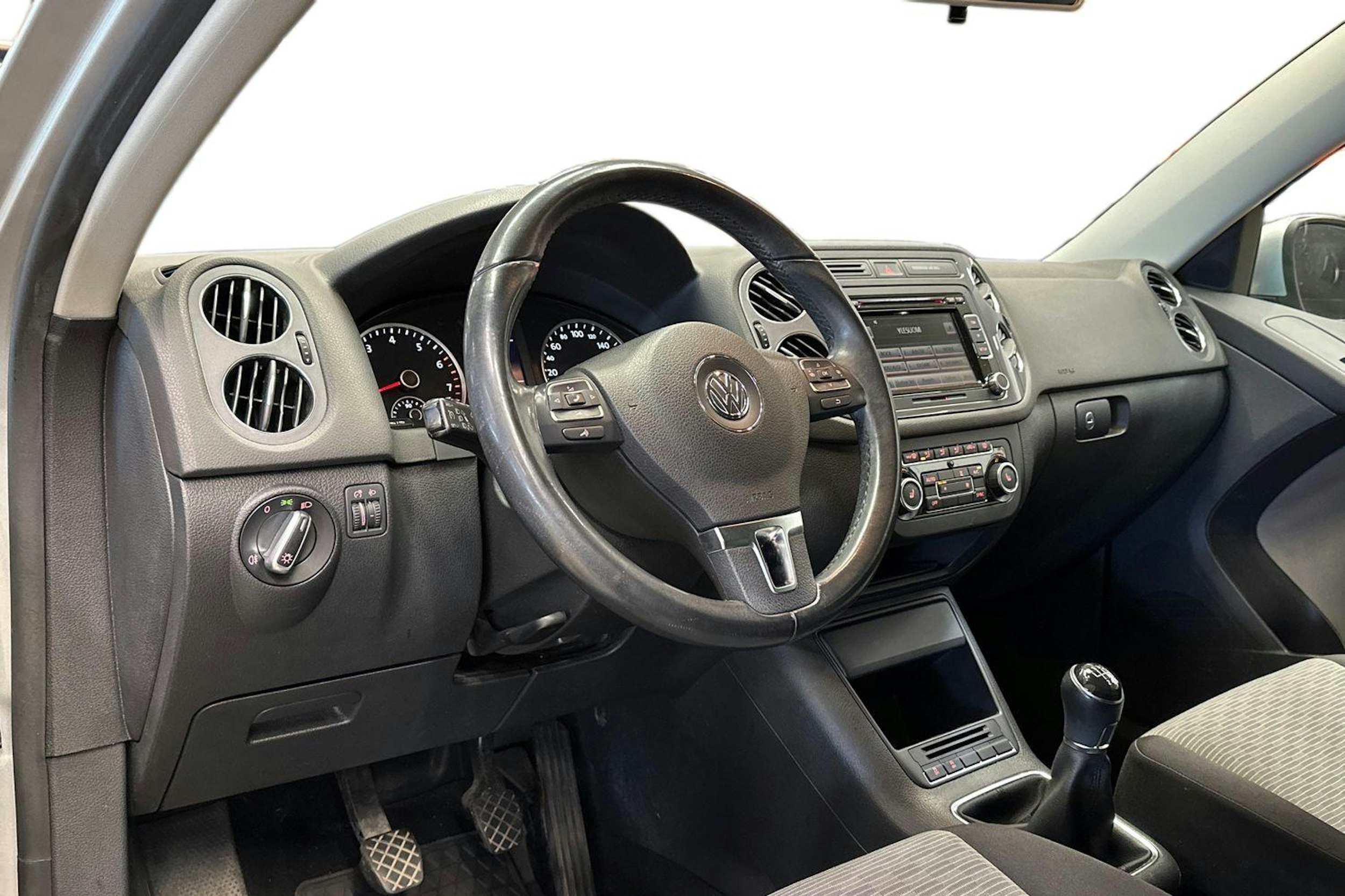 hopea Volkswagen Tiguan 2014 kuva 7.
