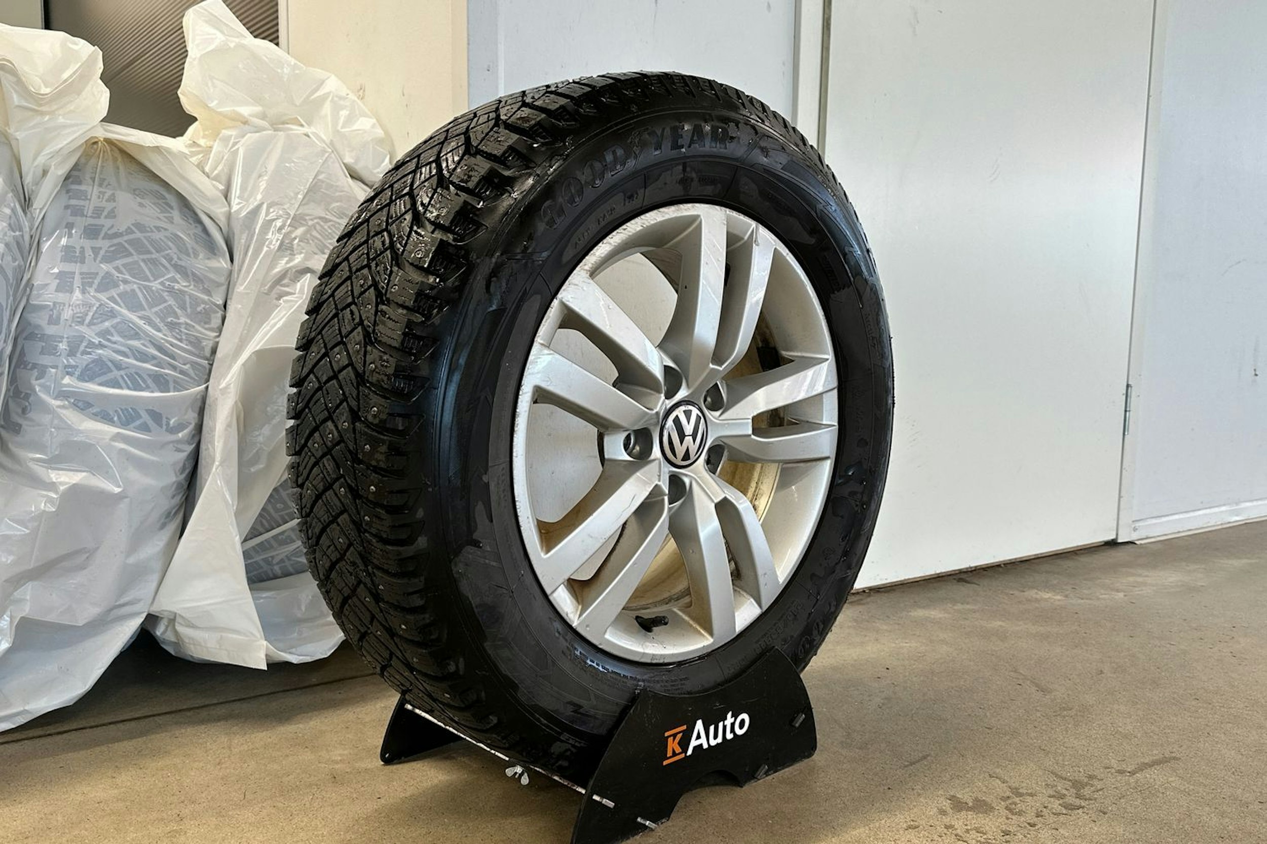 hopea Volkswagen Tiguan 2014 kuva 13.