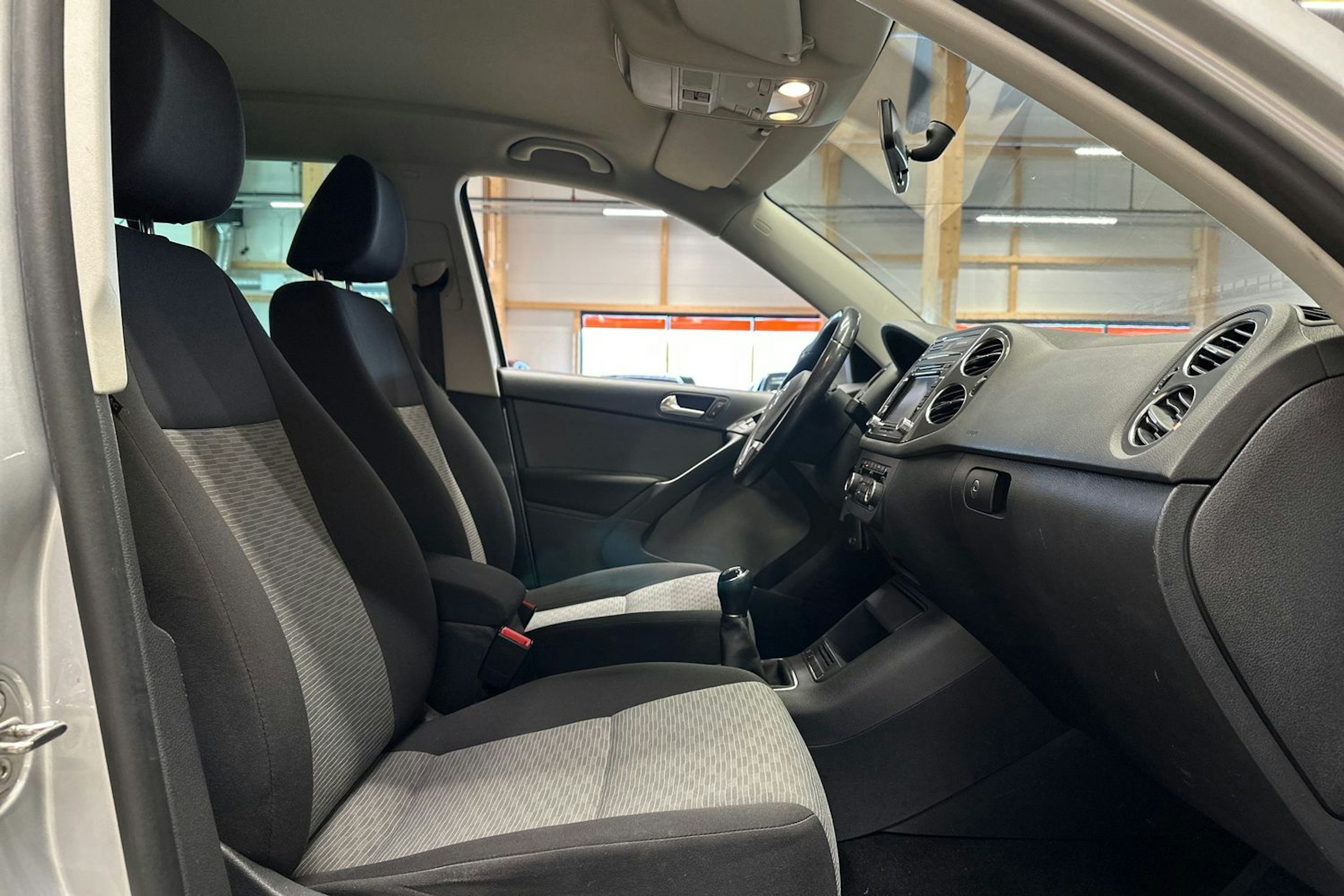 hopea Volkswagen Tiguan 2014 kuva 15.