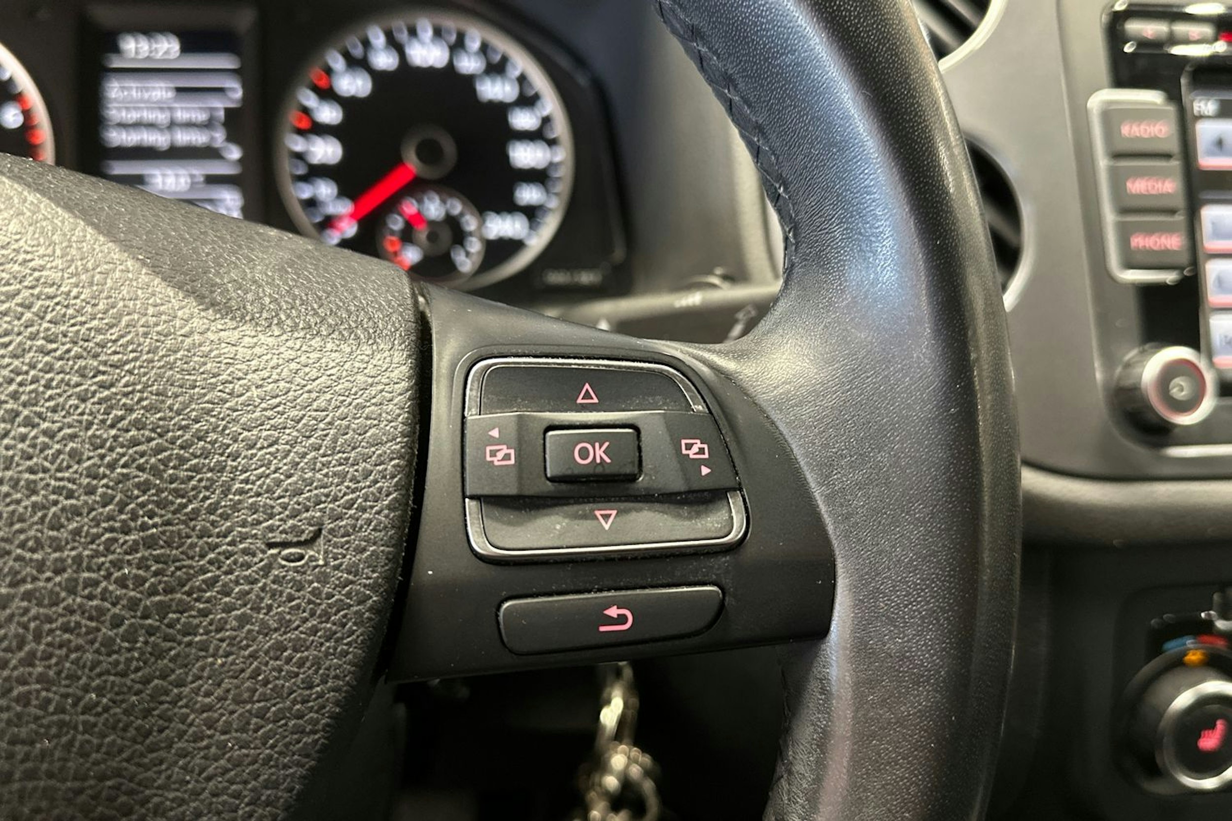 hopea Volkswagen Tiguan 2014 kuva 27.