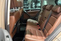 ruskea (beige) Volkswagen Tiguan 2014 kuva 15.