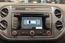 ruskea (beige) Volkswagen Tiguan 2014 kuva 24.