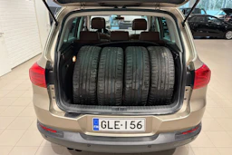 ruskea (beige) Volkswagen Tiguan 2014 kuva 31.