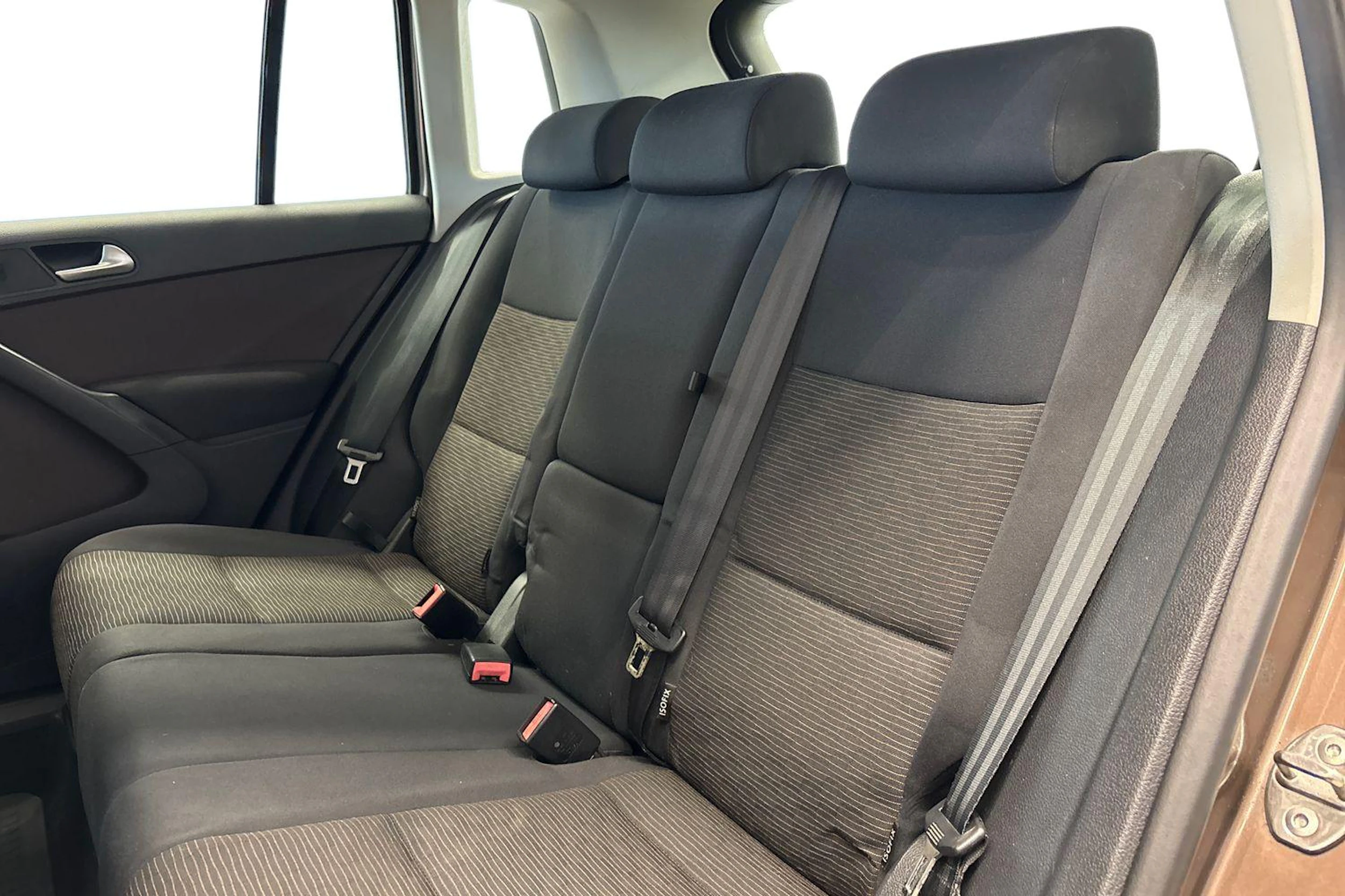 Ruskea (beige) Volkswagen Tiguan 2014 kuva 11.