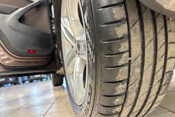 Ruskea (beige) Volkswagen Tiguan 2014 kuva 13.