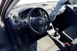 ruskea (beige) Volkswagen Tiguan 2014 kuva 3.