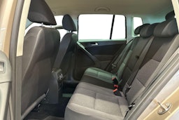 ruskea (beige) Volkswagen Tiguan 2014 kuva 12.