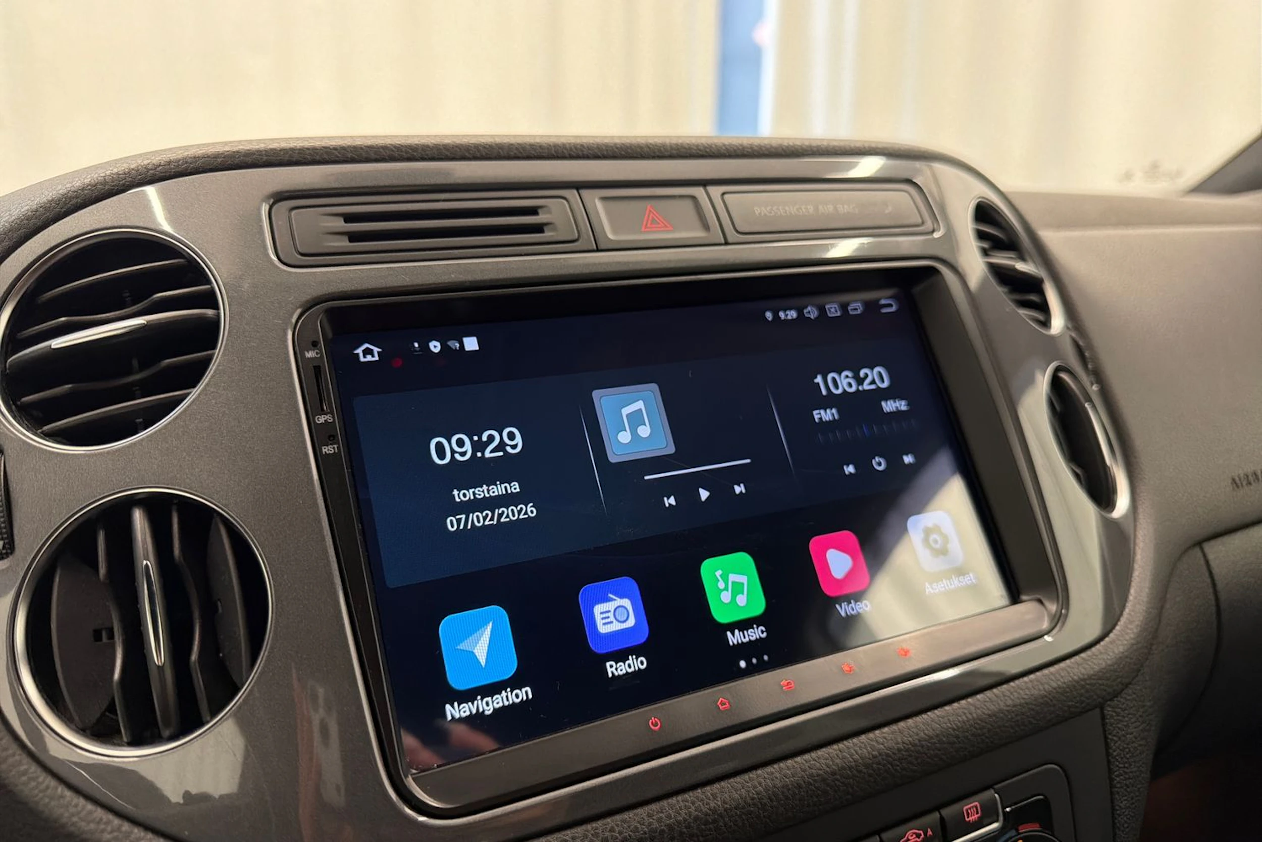 valkoinen Volkswagen Tiguan 2014 kuva 20.