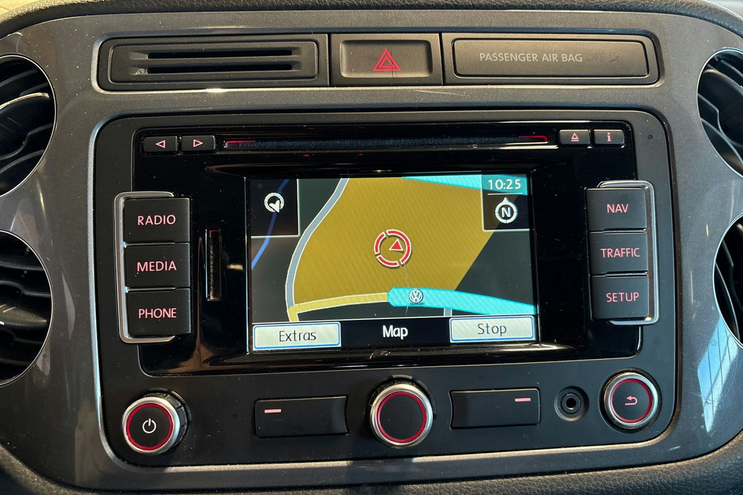 harmaa Volkswagen Tiguan 2014 kuva 15.