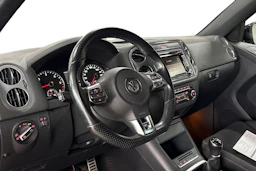 musta Volkswagen Tiguan 2014 kuva 8.