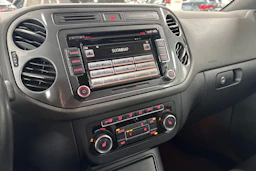 musta Volkswagen Tiguan 2014 kuva 16.