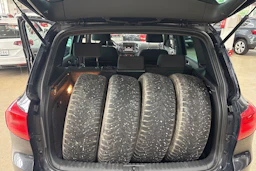 musta Volkswagen Tiguan 2014 kuva 21.