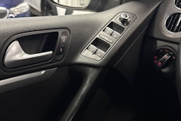 harmaa Volkswagen Tiguan 2014 kuva 19.