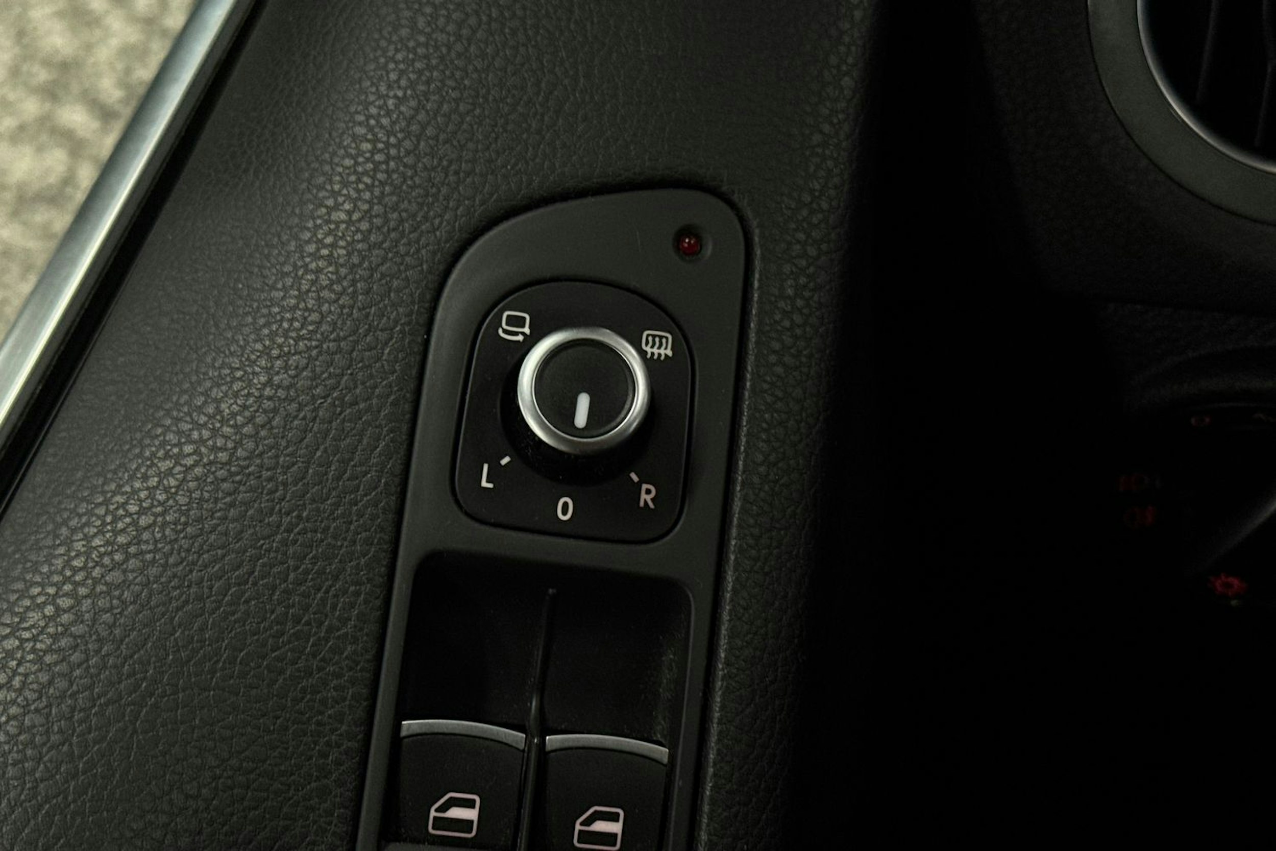 harmaa Volkswagen Tiguan 2014 kuva 20.