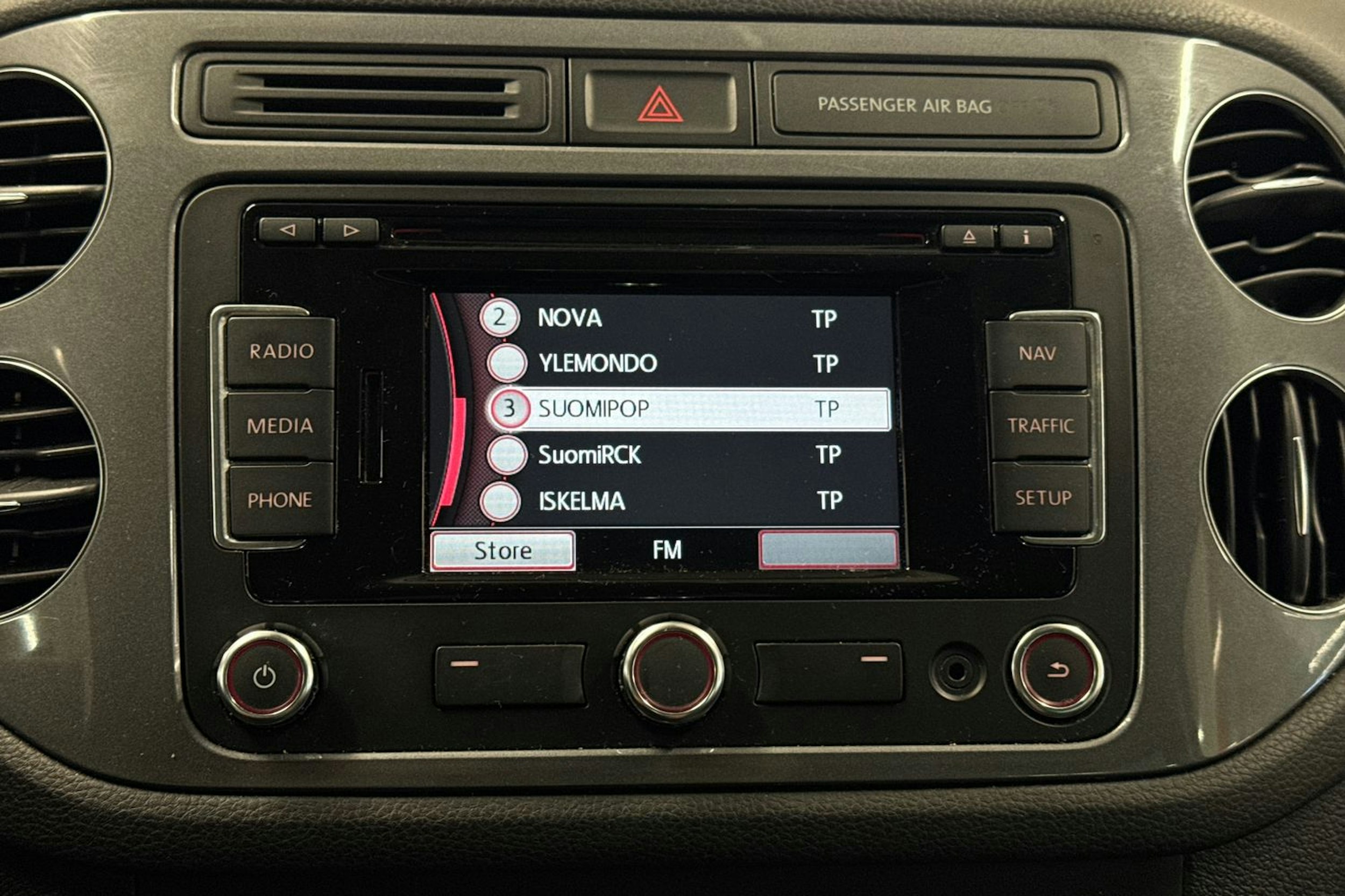 harmaa Volkswagen Tiguan 2014 kuva 22.