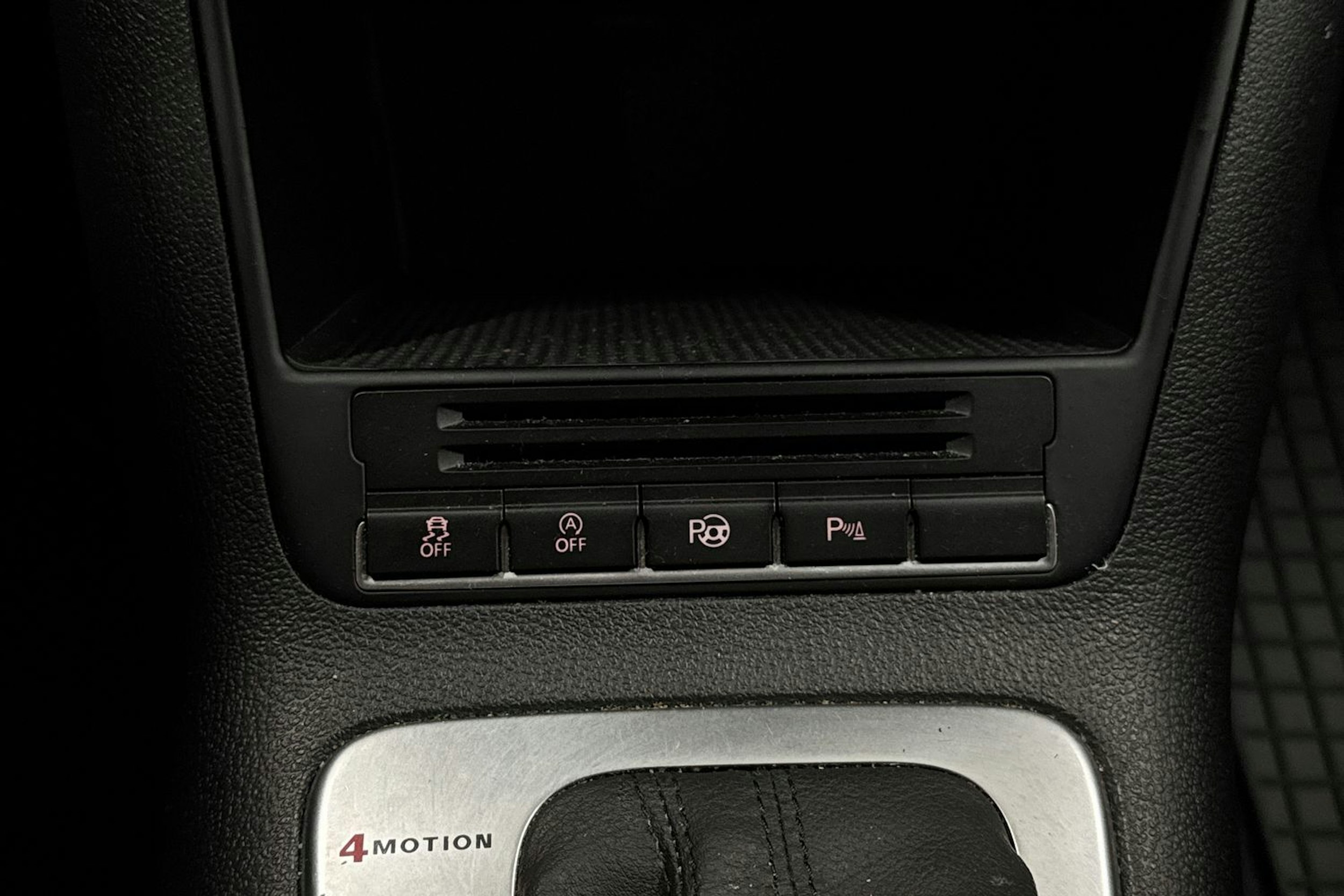 harmaa Volkswagen Tiguan 2014 kuva 26.