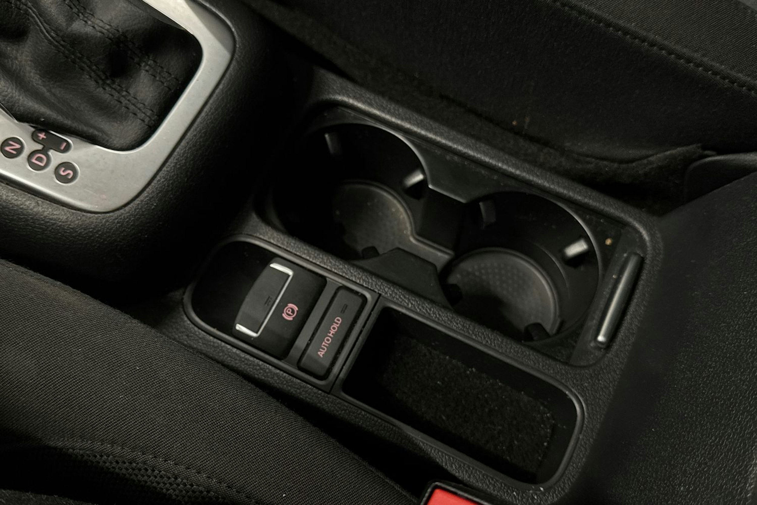 harmaa Volkswagen Tiguan 2014 kuva 28.