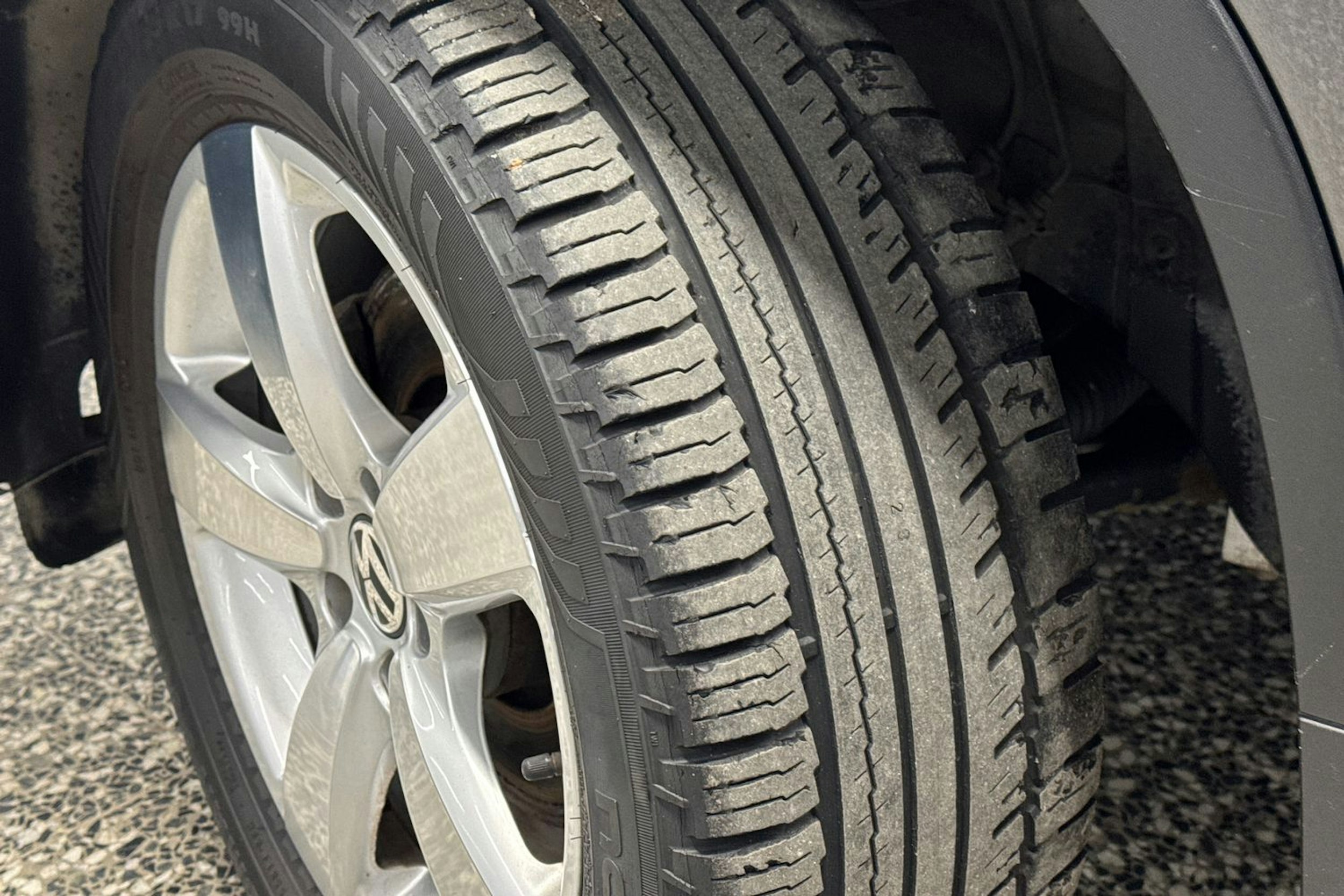 harmaa Volkswagen Tiguan 2014 kuva 33.