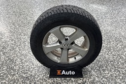 harmaa Volkswagen Tiguan 2014 kuva 34.