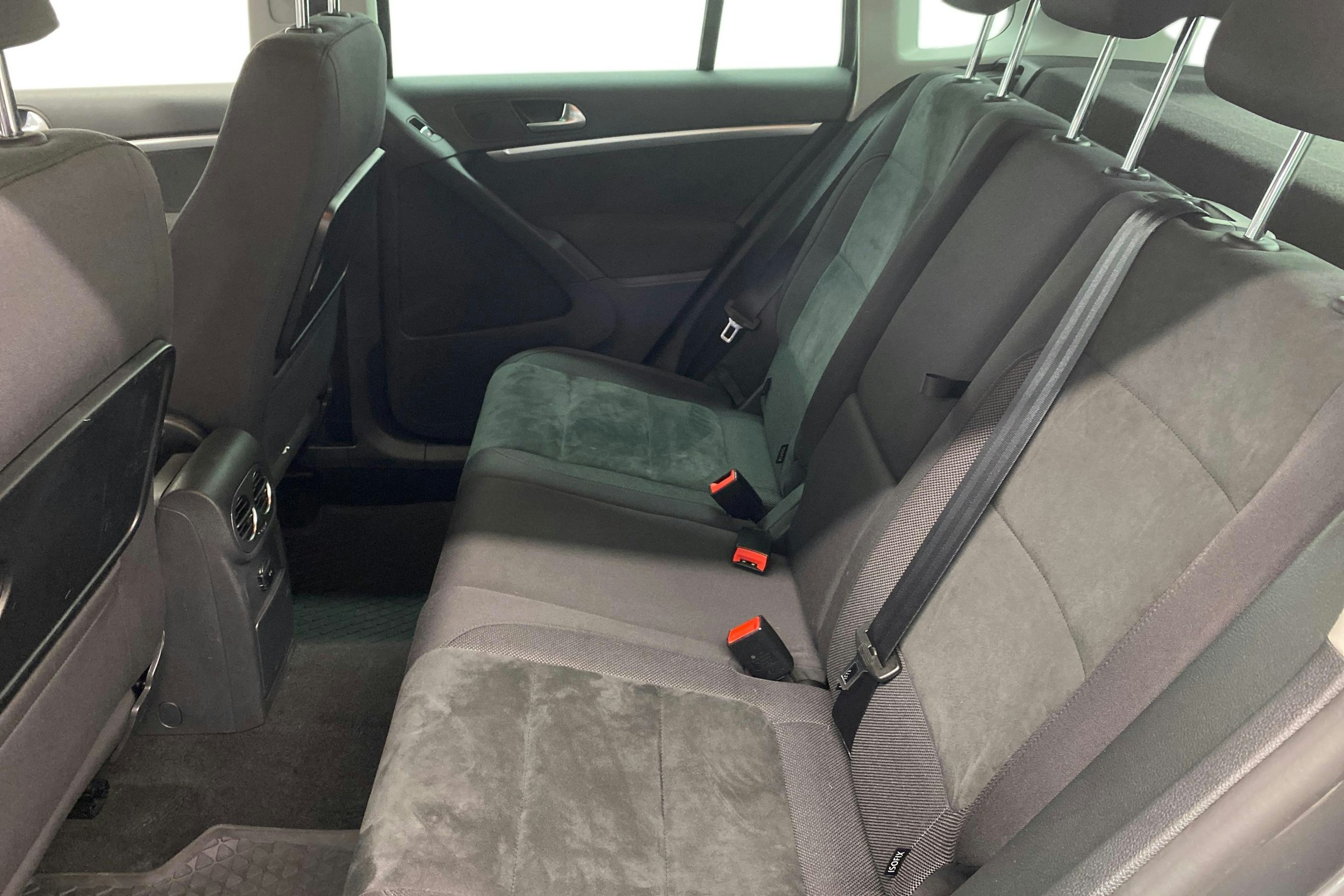 harmaa Volkswagen Tiguan 2014 kuva 10.