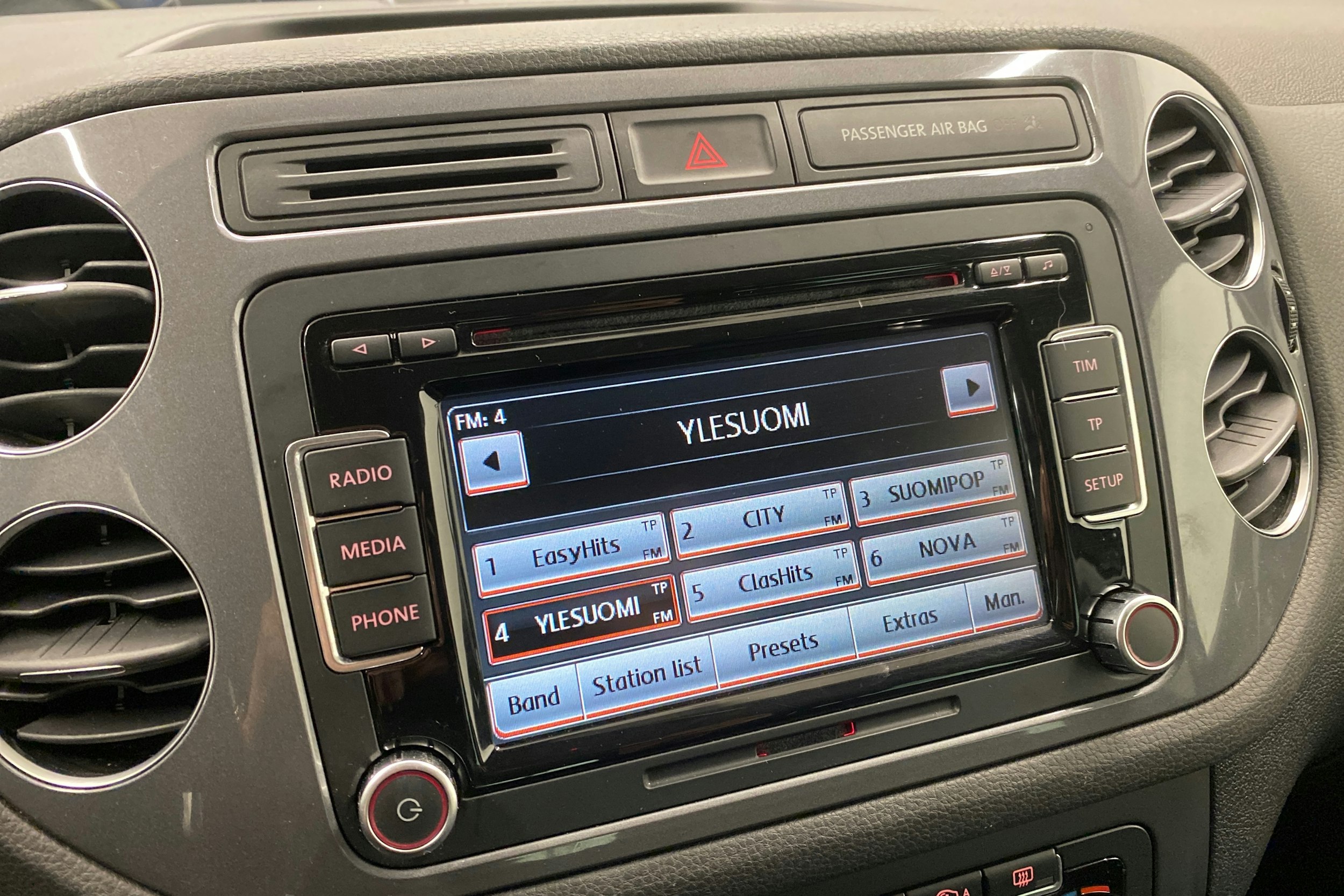 harmaa Volkswagen Tiguan 2014 kuva 15.